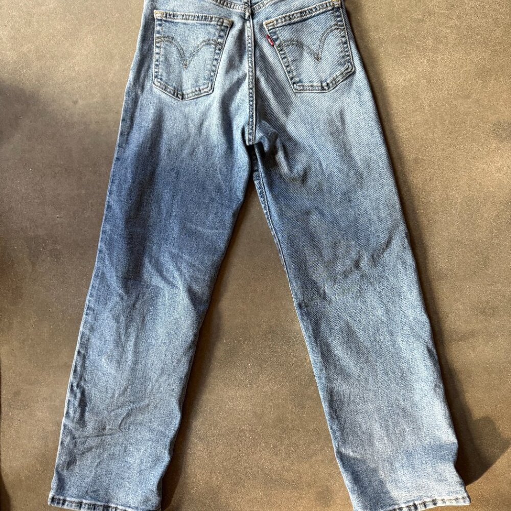 Levi's Ribcage Straight Jeans - Picture 8 of 8